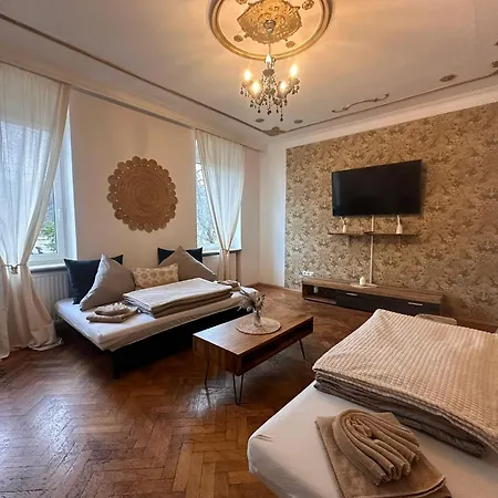 Apartment Urban Spacious Bright With Danubeview
